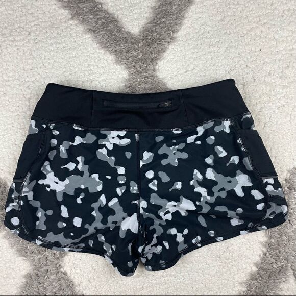 Womens Athleta Shorts    - Picture 2 of 4